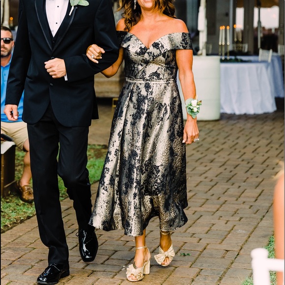 Rene Ruiz Formal Gown - Picture 2 of 5